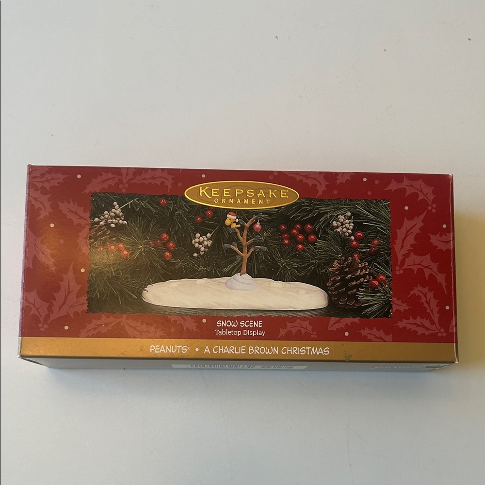 Peanuts 30th Anniversary Hallmark Keepsake Ornament Snow Scene Display Base